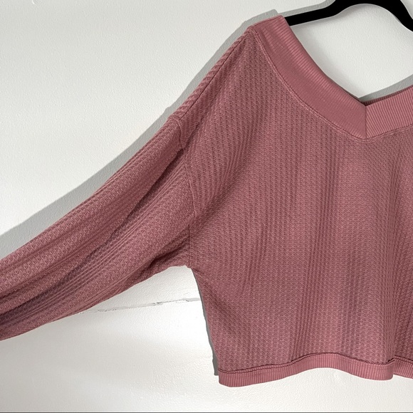 Rue21 Dusty Pink Wide V Neck Long Sleeve Boxy Knit Lightweight Sweater - Picture 3 of 6